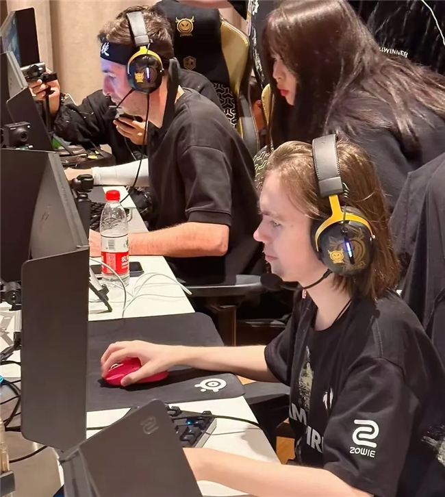 【前瞻】2025LPL春季赛 V5 vs ES，双方都想借此抢分